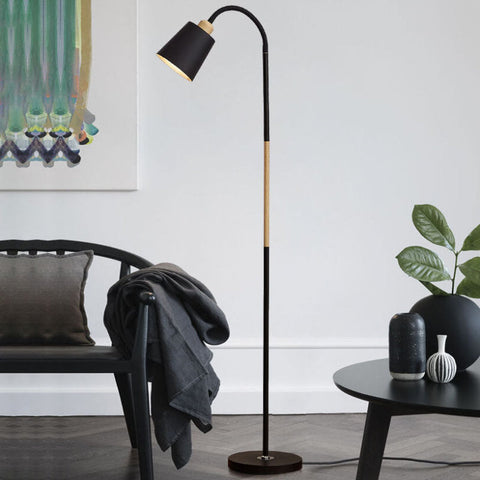 Minimalist Floor Lamp with Curved Neck and E27 Socket