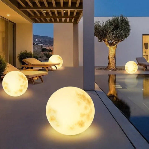 Moon Shaped LED Outdoor Garden Lamp with USB Charging and Warm White Light