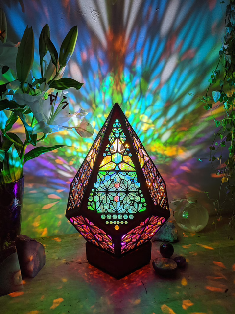 Stained Glass-Style LED Table Lamp with Mosaic Pattern