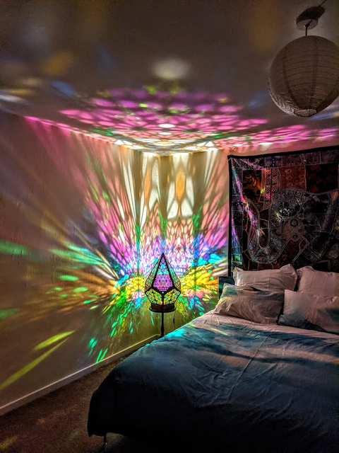 Stained Glass-Style LED Table Lamp with Mosaic Pattern