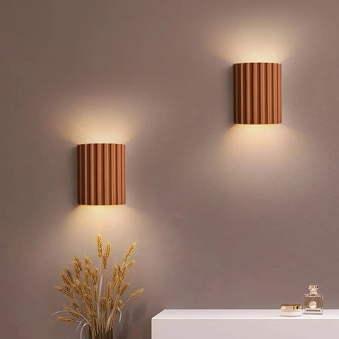 Modern Resin LED Wall Light with Sculpted Design for Indoor Ambient Lighting