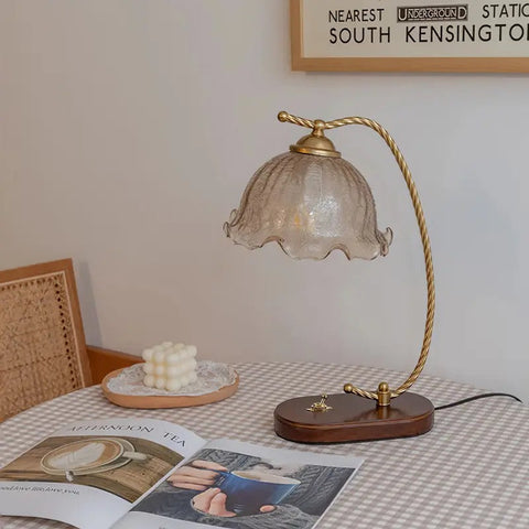 Flower Glass Shade Table Lamp