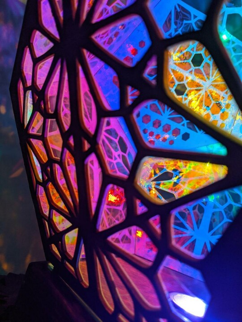 Stained Glass-Style LED Table Lamp with Mosaic Pattern