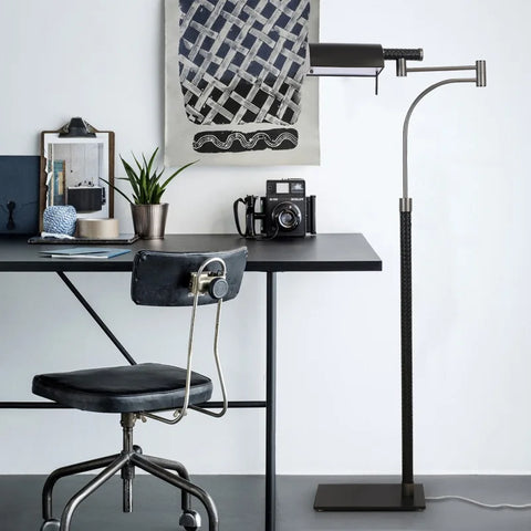 Modern Metal Floor Lamp with Adjustable Horizontal Lamp Head