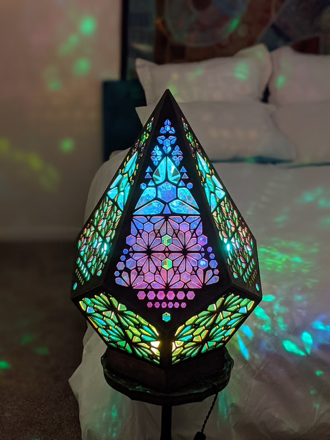 Stained Glass-Style LED Table Lamp with Mosaic Pattern