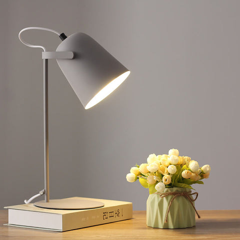 Scandinavian Style Metal Table Lamp with E27 Socket and Inline Cord Switch