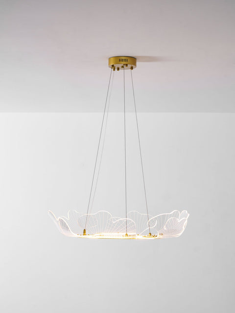 Sea Chandelier with Illuminated Leaf and Scallop Design
