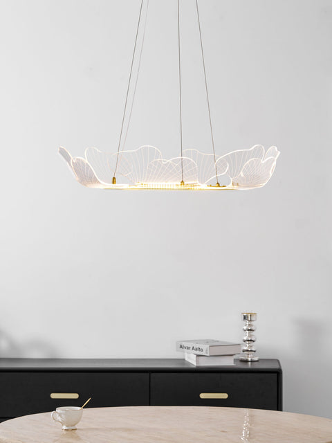 Sea Chandelier with Illuminated Leaf and Scallop Design