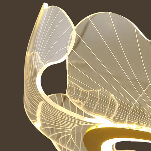 Sea Chandelier with Illuminated Leaf and Scallop Design