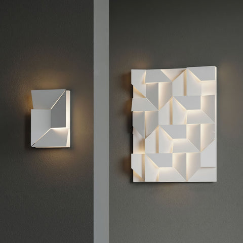 Wall Light with Geometric Aluminum Relief and Integrated LED
