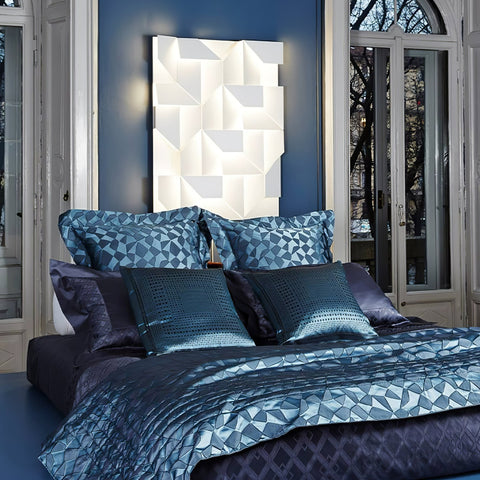 Wall Light with Geometric Aluminum Relief and Integrated LED