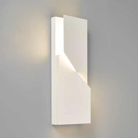 Wall Light with Geometric Aluminum Relief and Integrated LED
