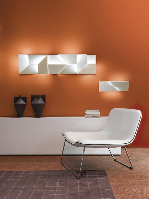 Wall Light with Geometric Aluminum Relief and Integrated LED