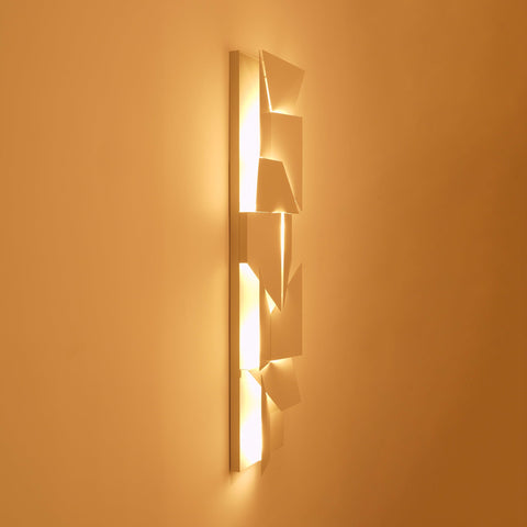 Wall Light with Geometric Aluminum Relief and Integrated LED
