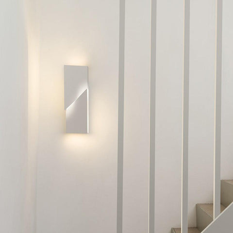 Wall Light with Geometric Aluminum Relief and Integrated LED