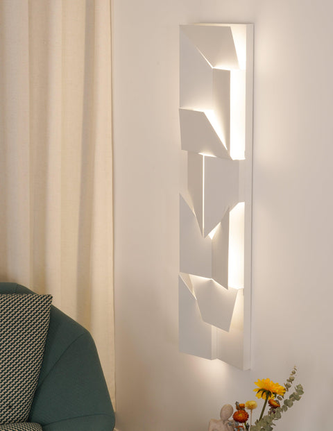 Wall Light with Geometric Aluminum Relief and Integrated LED