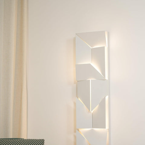 Wall Light with Geometric Aluminum Relief and Integrated LED