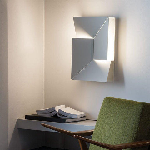 Wall Light with Geometric Aluminum Relief and Integrated LED