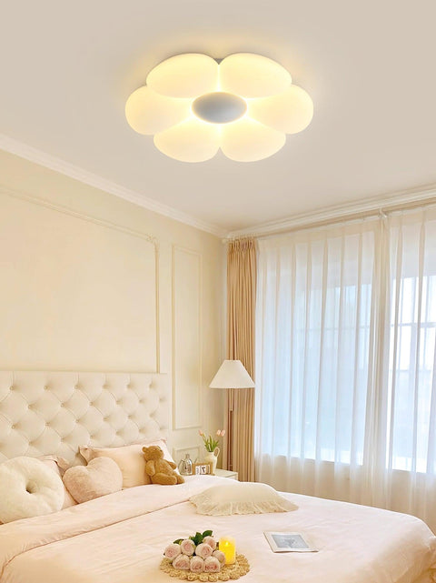 Blooming Flower Ceiling Lamp with Six-Petal Design