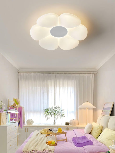 Blooming Flower Ceiling Lamp with Six-Petal Design