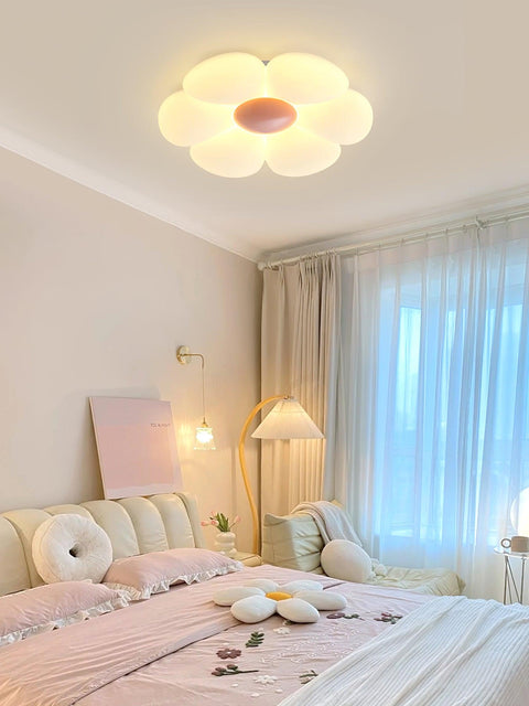 Blooming Flower Ceiling Lamp with Six-Petal Design