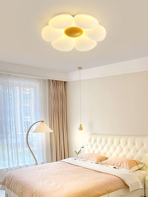 Blooming Flower Ceiling Lamp with Six-Petal Design
