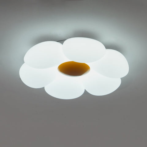Blooming Flower Ceiling Lamp with Six-Petal Design