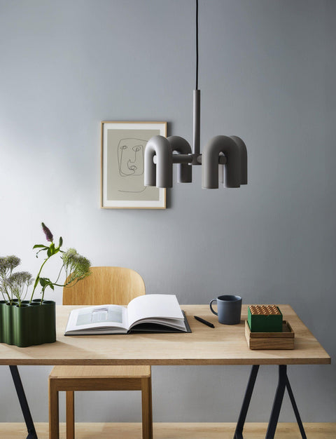 Cirkus Adjustable Chandelier with Rotating U-Shaped Heads