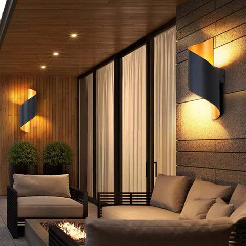 Modern Spiral Wall Light with Integrated LED Illumination and Sculptural Design